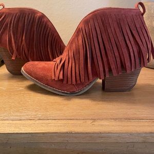 Coconuts fringe boots, Suede, like new, 8.5 medium